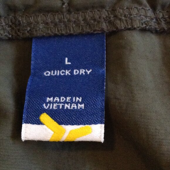 NWT Old Navy "L" Olive Green, Quick Dry, Tennis Court, Pickleball, Casual Chic - Picture 3 of 6